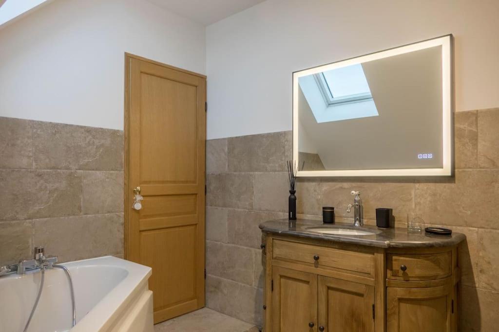 Appartement Lamotte-Beuvron Apartment *